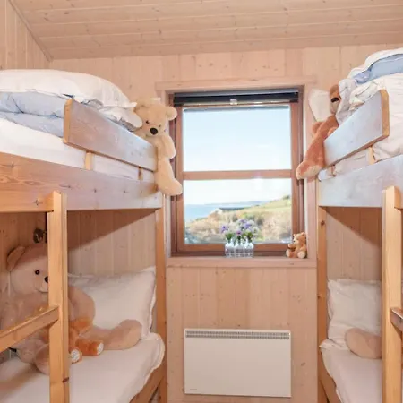 Holiday home Stunning In With 2 Bedrooms *