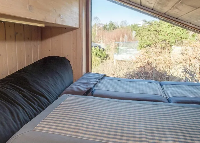 Semesterbostad Stunning In With 2 Bedrooms *